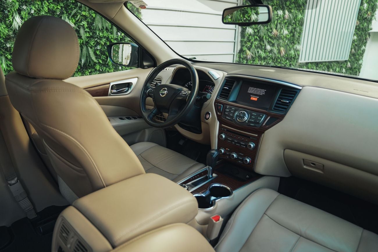 نيسان باثفايندر SV MIDNIGHT EDITION | 2,250 P.M  | 0% Downpayment | Excellent Condition!