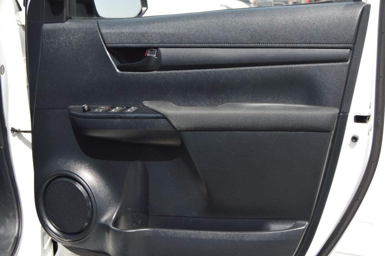 Toyota Hilux Double cabin 2.8L, perfect inside and outside