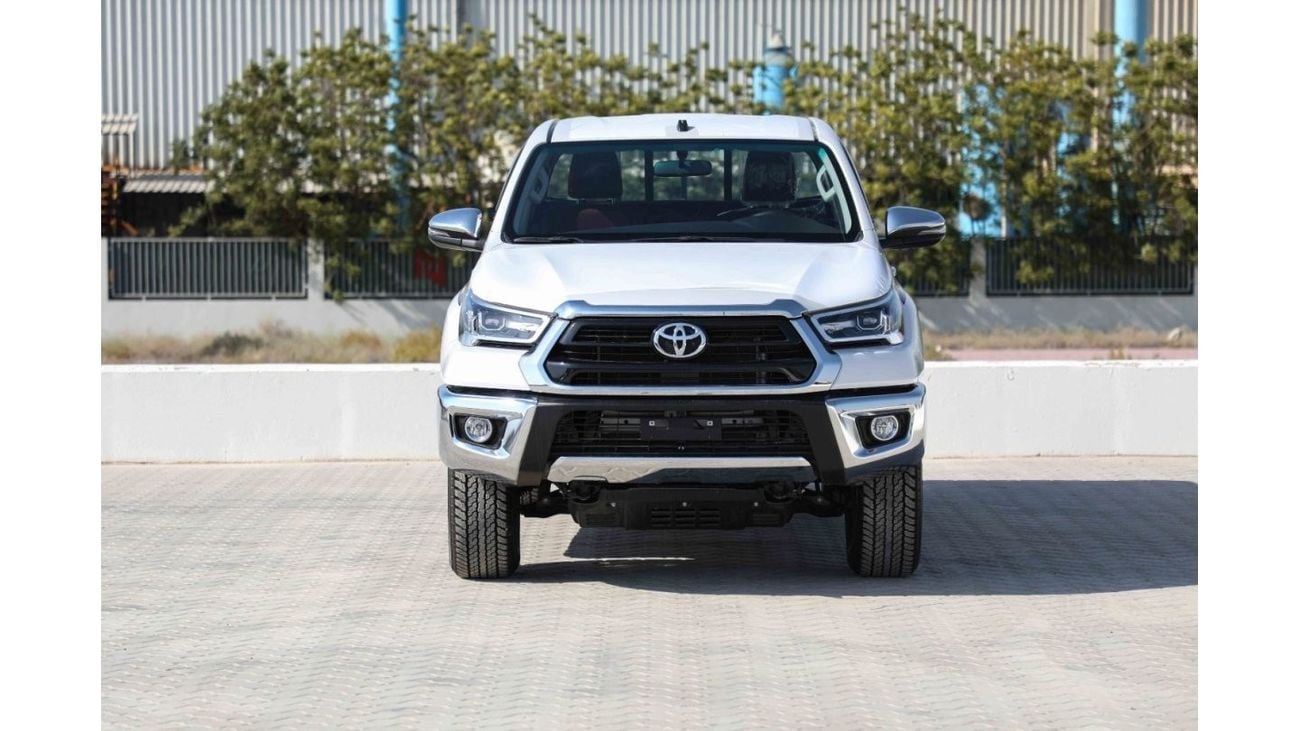 تويوتا هيلوكس 2024 تويوتا هايلكس 4x4 DC 2.7 HI - أبيض بلاتيني لؤلؤي مع كستنائي | تصدير فقط