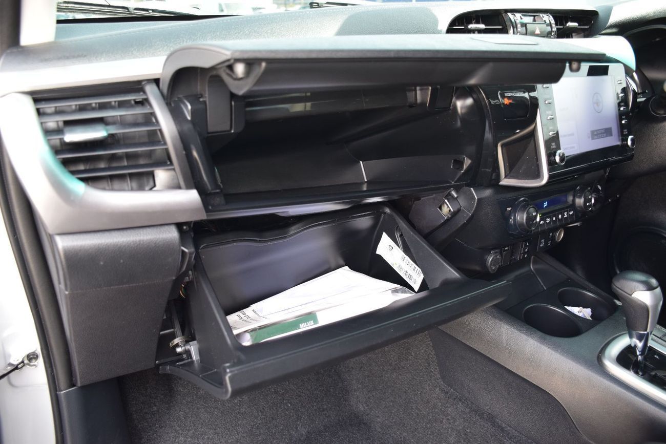 Toyota Hilux 4X4 DIESEL 2.8L Right Hand (Export Only)