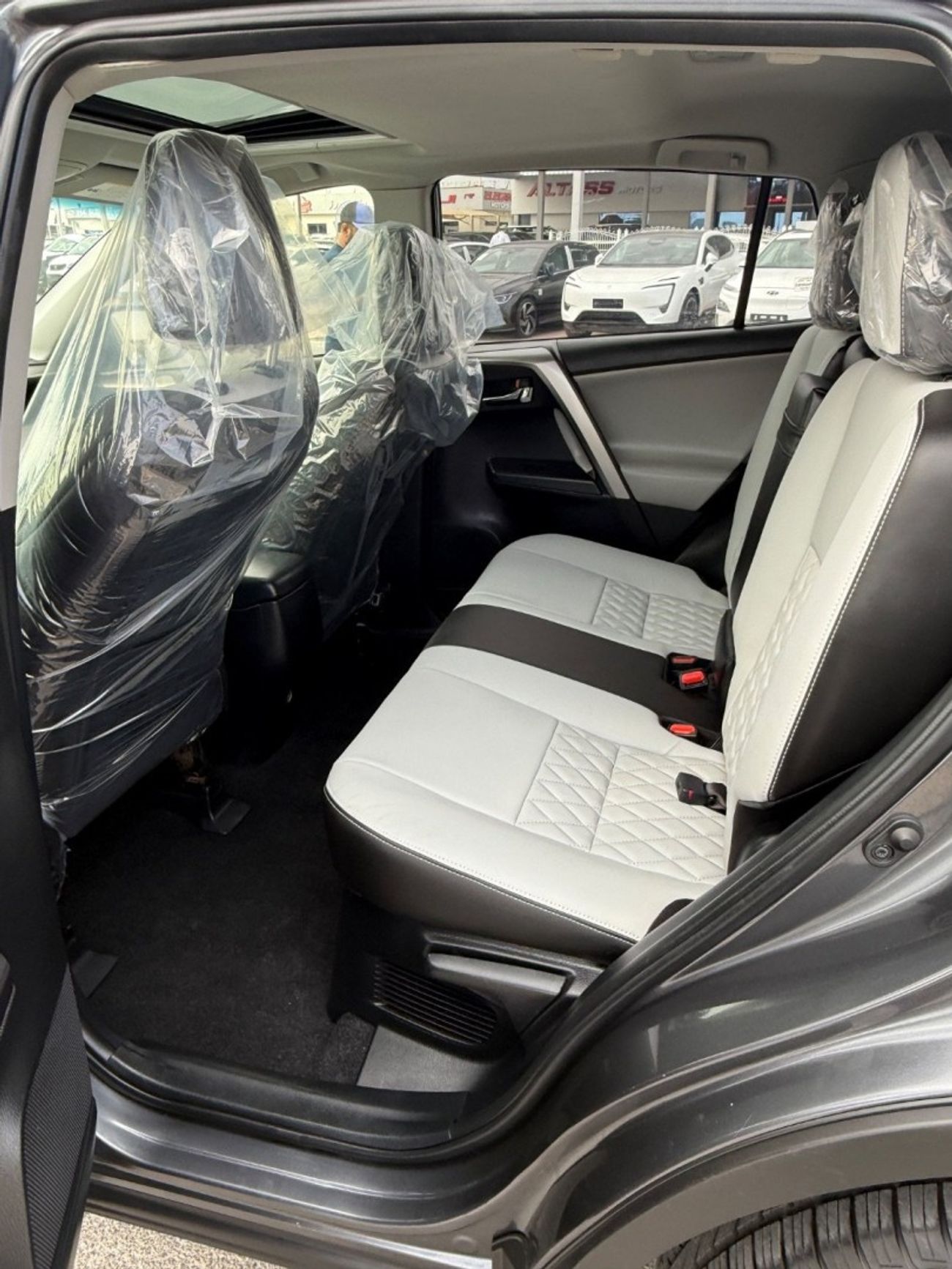 Toyota RAV4 VXR HEV 2.5L (219 HP) AWD