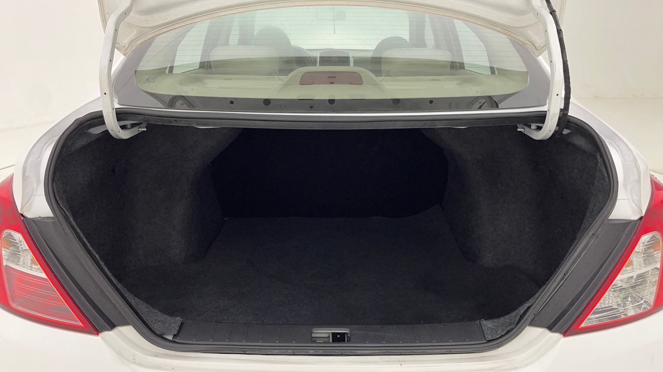 نيسان صني SV 1.5 | بدون دفعة مقدمة | اختبار القيادة في المنزل