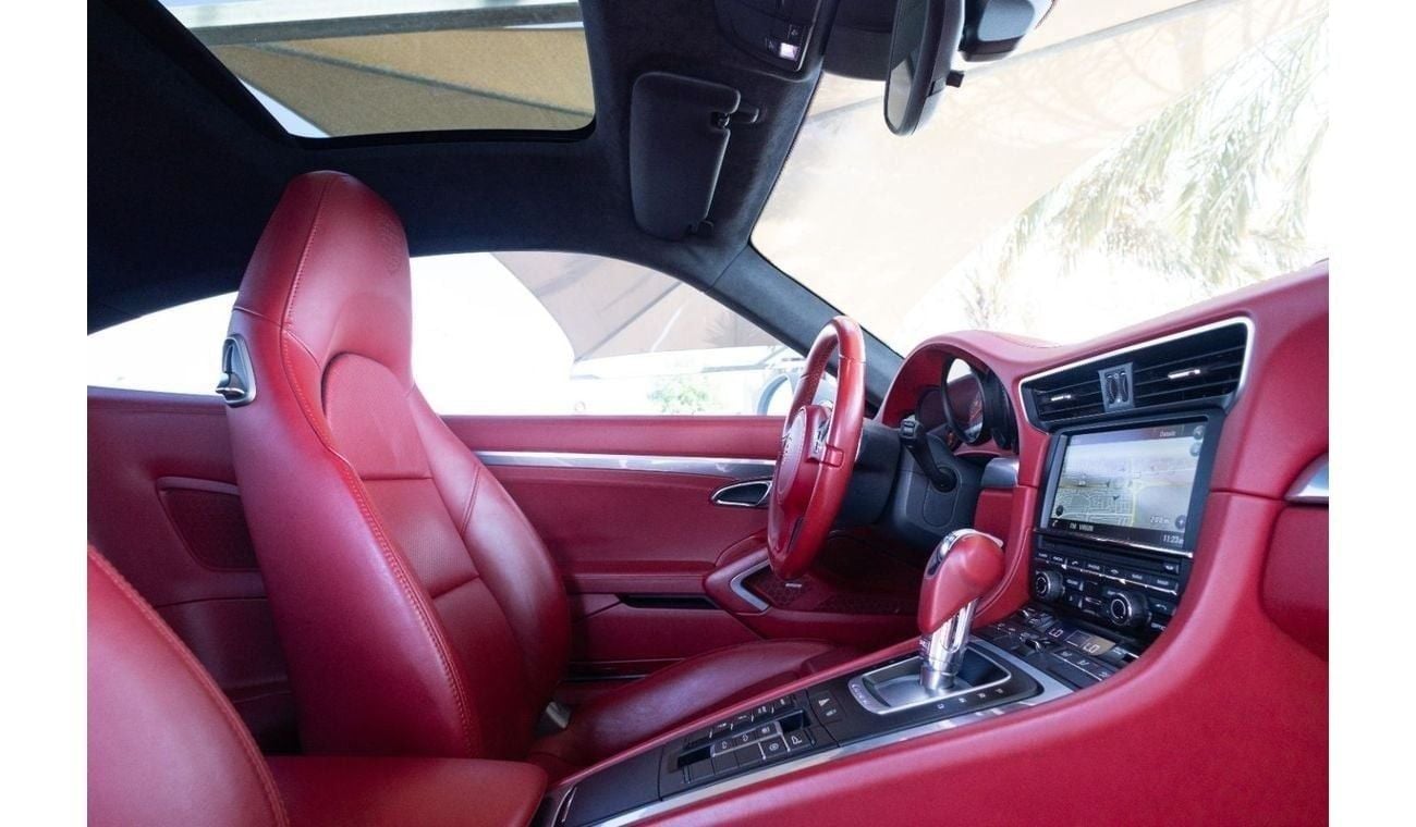 بورش 911 Carrera 4S 3.8L Coupe Porsche 911 Carrera 4S 2015 GCC with Flexible Down-Payment.