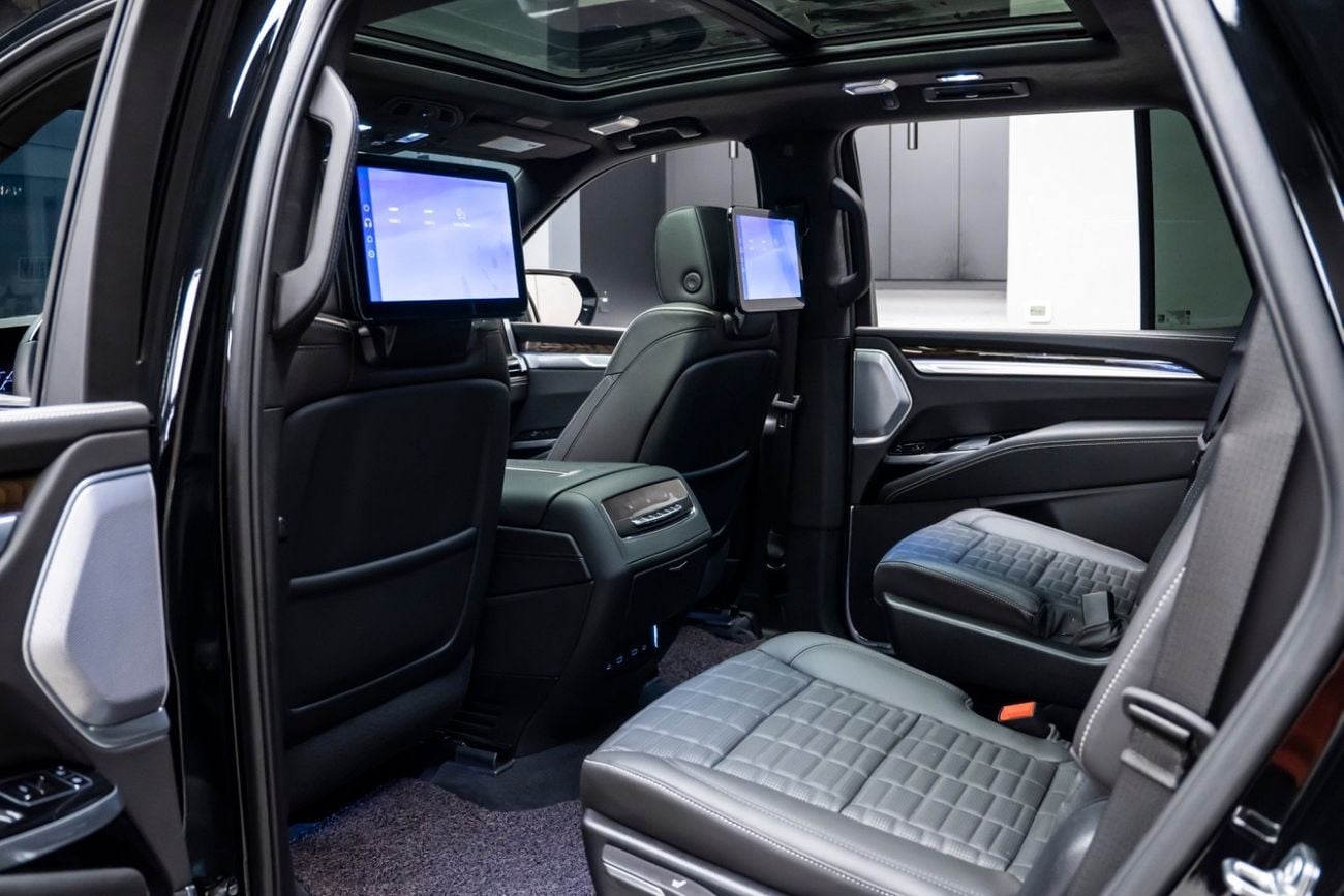 كاديلاك إسكالاد Sport Platinum 6.2L 4WD