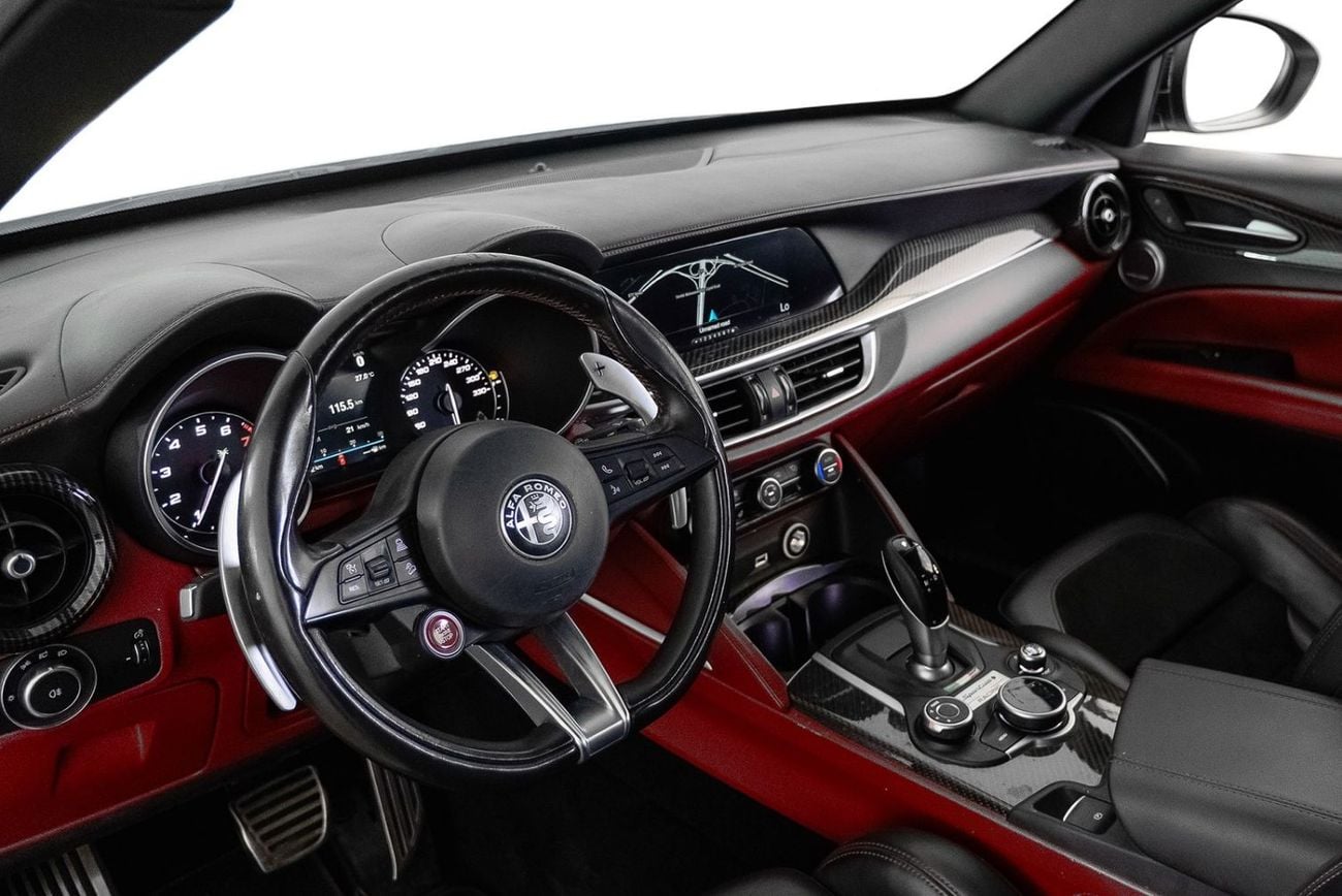 Alfa Romeo Stelvio QUADRIFOGLIO