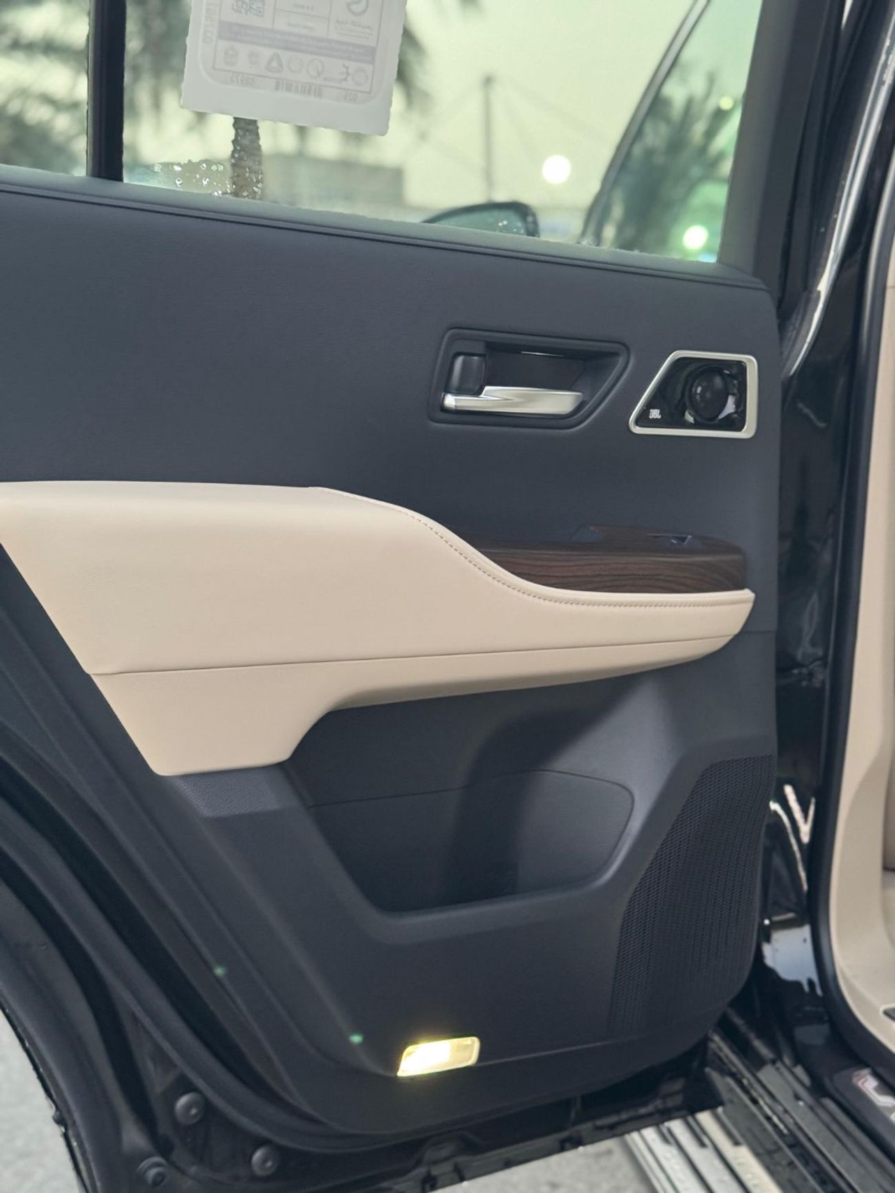 Toyota Land Cruiser VXR 4.0L With Rader JBL  Full Option SUV (Ready Stock)