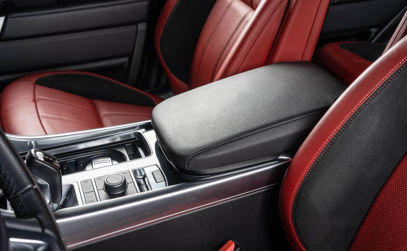 Land Rover Range Rover Sport HSE Dynamic 3.0L Range Rover Sport V6 HSE Dynamic GCC Al-Tayer warranty till 2026 showroom condition