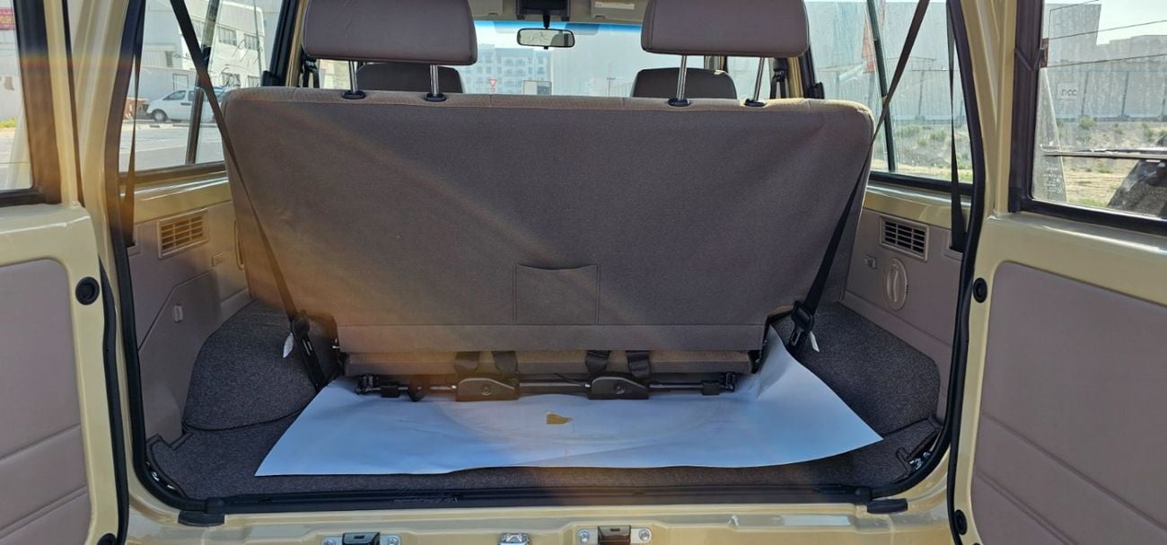 تويوتا لاند كروزر 70 ECTGEN002 - 2025 TLC71 Hardtop SWB 2.8L Diesel Auto Beige