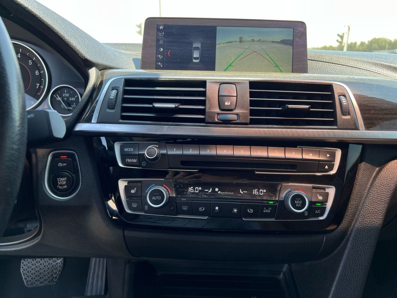 بي أم دبليو 330i Std 2.0L German import