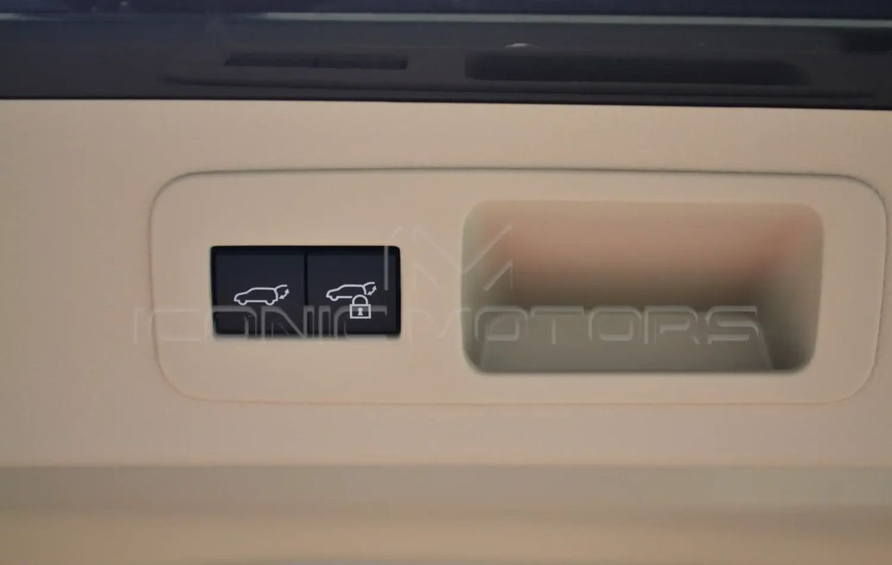 Toyota Land Cruiser GXR 4.0L