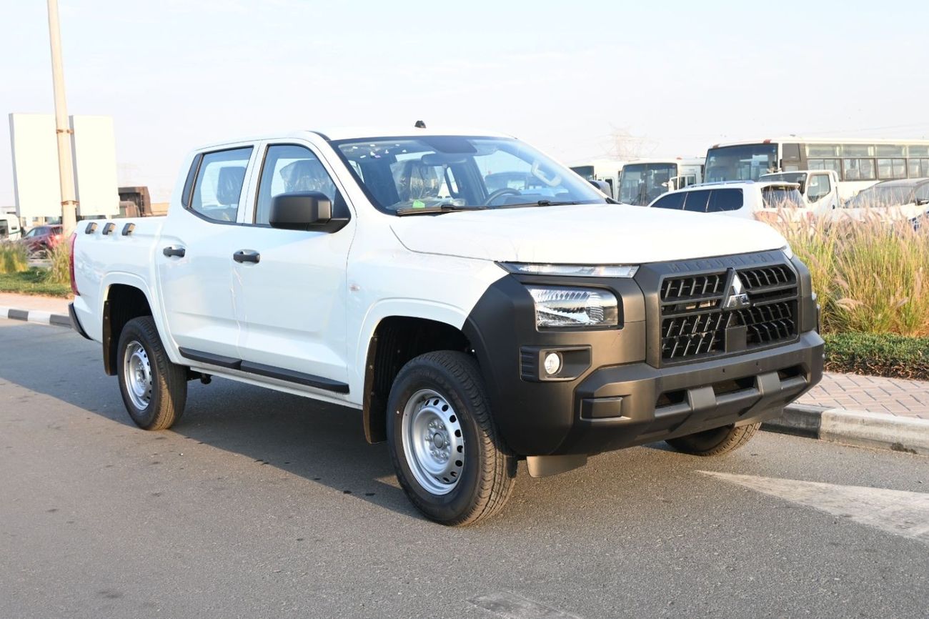 Mitsubishi L200 2.4L GL DSL DC 4X4 5MT Mid-Line 2025