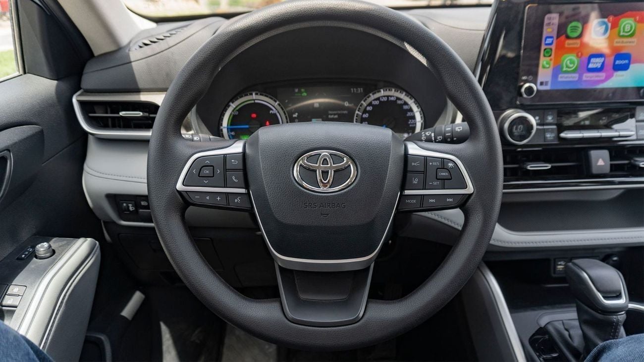 Toyota Highlander 2025 Toyota Highlander LE 2.5 HEV AT - Silver