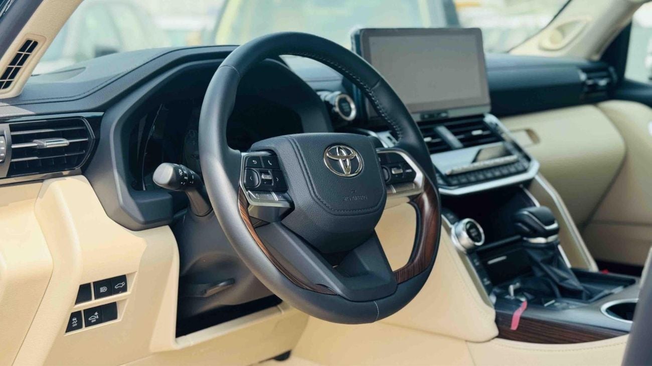 Toyota Land Cruiser VXR BLACK ISNDIE BIEGE 2026