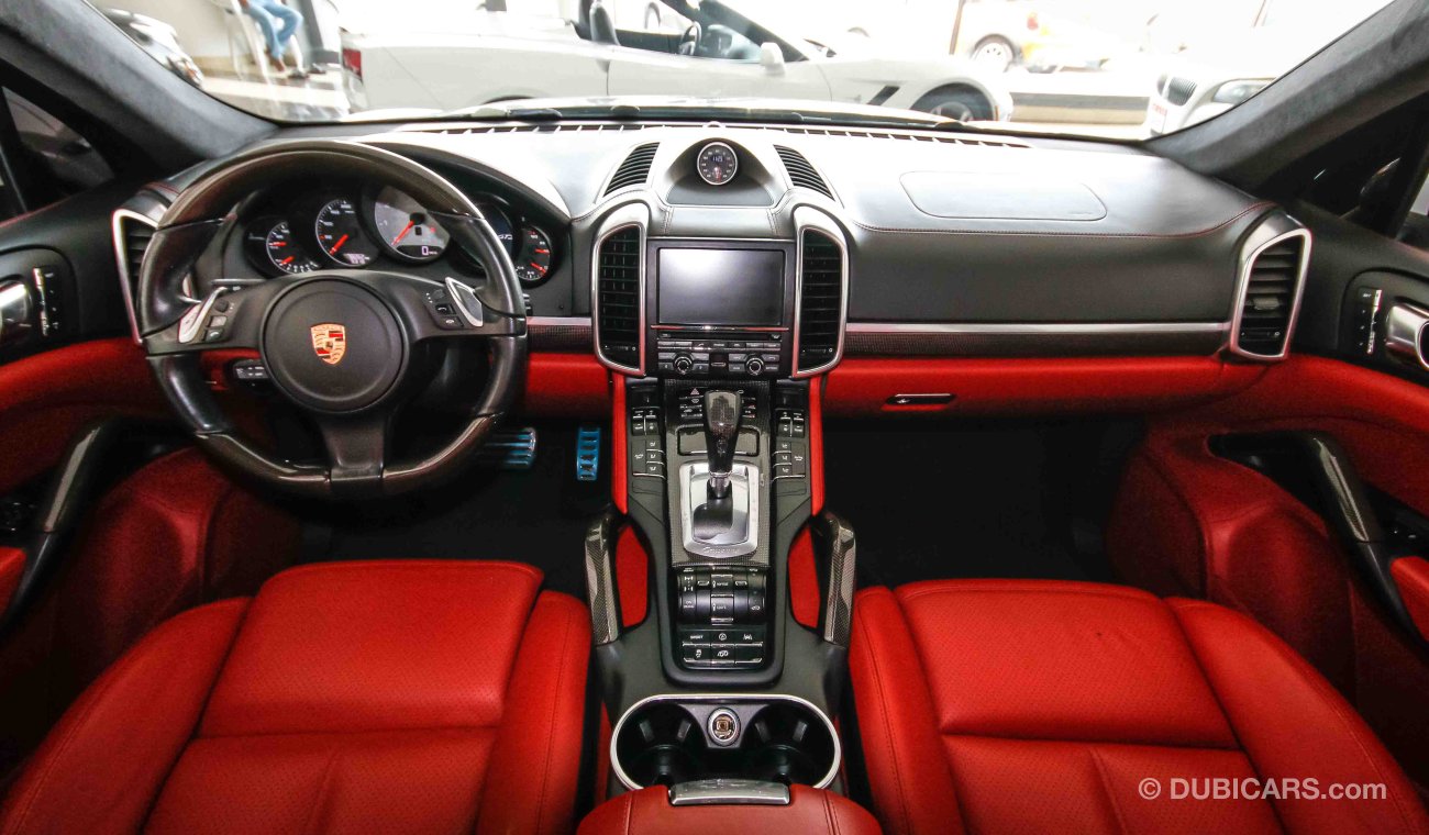 Porsche Cayenne GTS