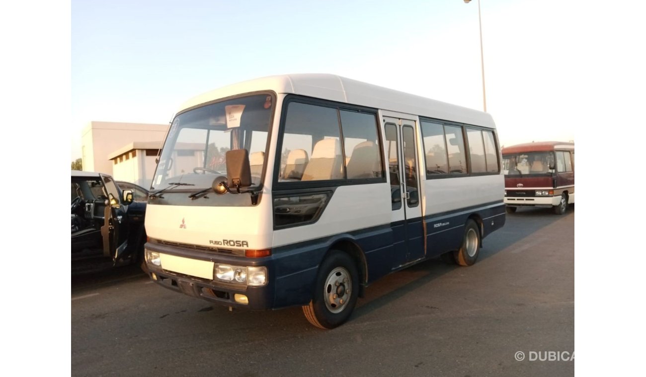 Mitsubishi Rosa MITSUBISHI ROSA BUS RIGHT HAND DRIVE (PM 856)