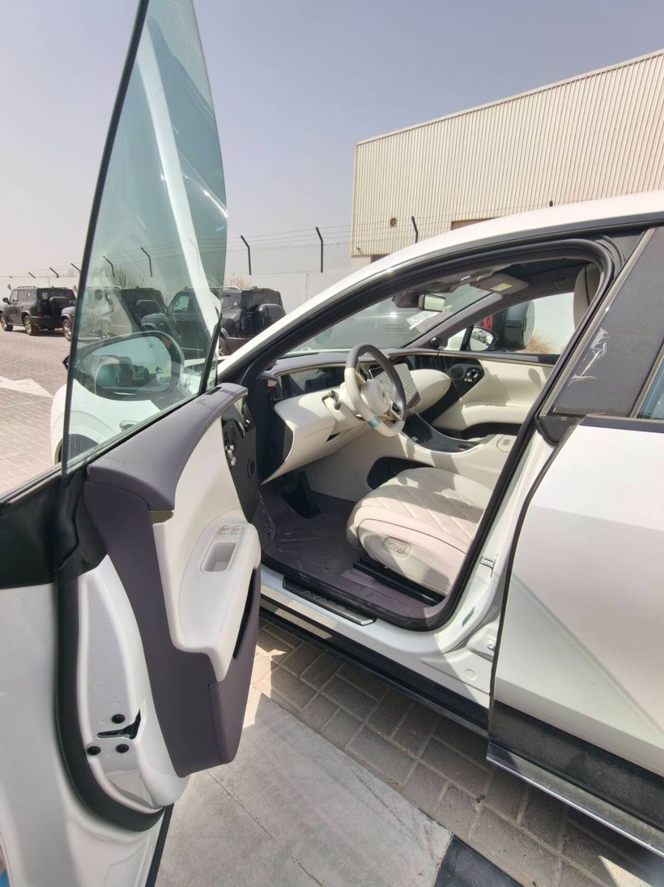 أفاتر 11 Avatr 11 2025 Ultra 4WD النسخة الكهربائية النقية