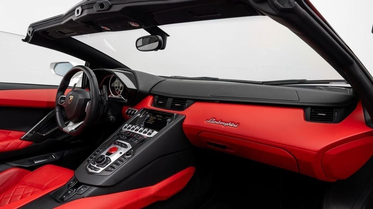 لامبورغيني أفينتادور LP 700-4 Roadster - 2015 - GCC