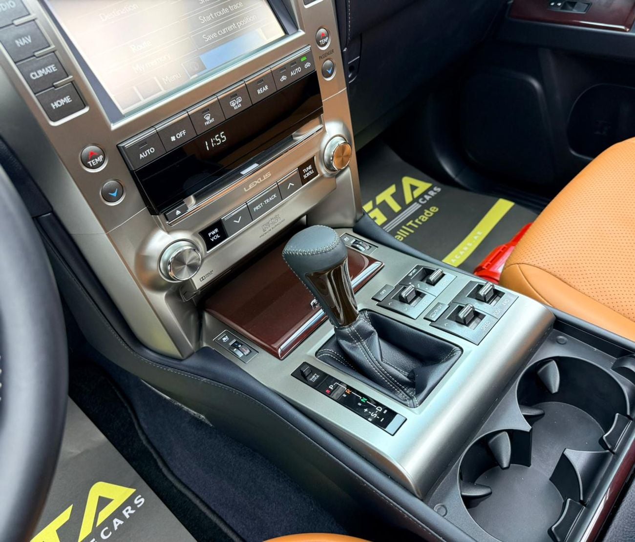 لكزس GX 460 2019 Lexus GX460 Platinum, Warranty, Very Low Km, Mark Levinson Sound System, Fully Loaded, GCC