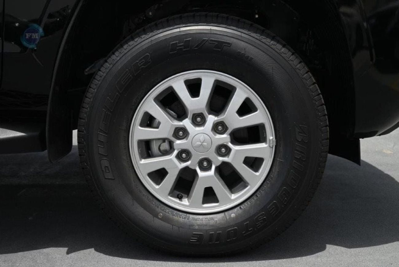 Mitsubishi L200 Double Cab GLX 2.4L Petrol