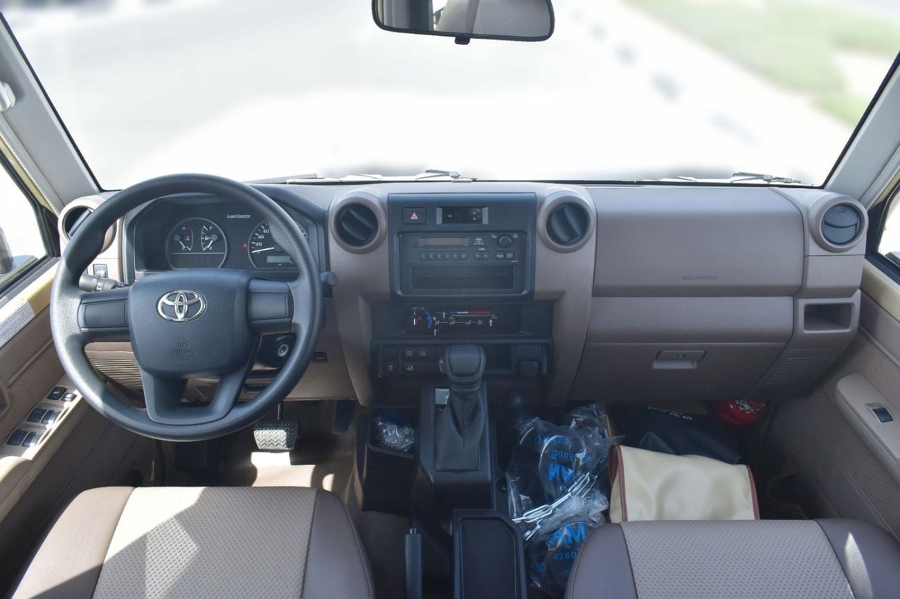 Toyota Land Cruiser Pick Up DC 2.8AT diesel