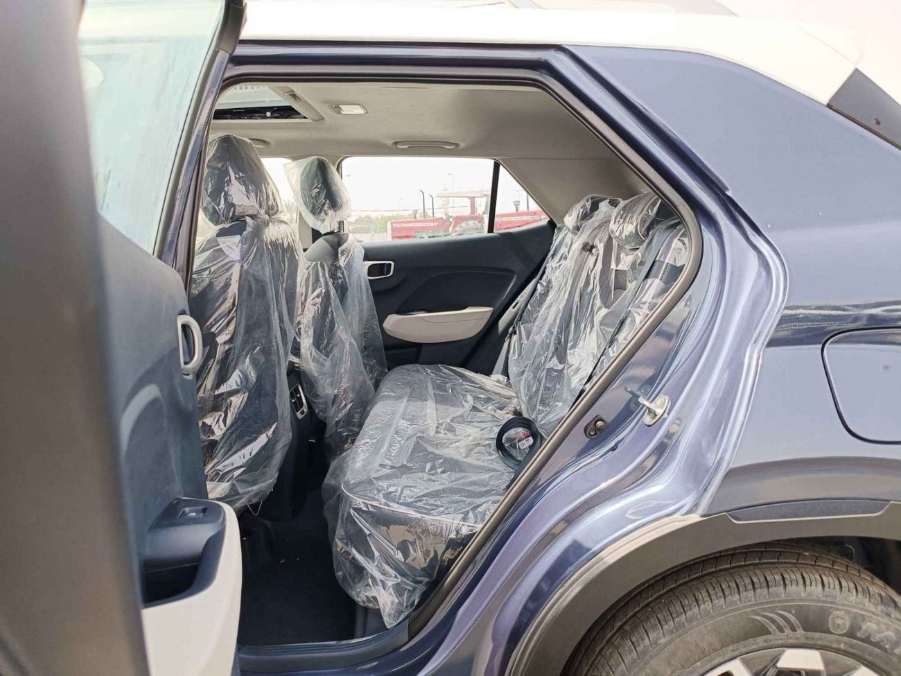 هيونداي فنيو Premier Plus Turbo/ DUAL TONE 1.0L V4/ SUNROOF/ FULL OPTION (CODE # VEN10AF)