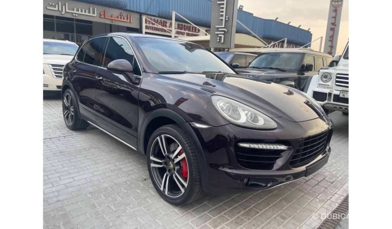 Porsche Cayenne Turbo GCC