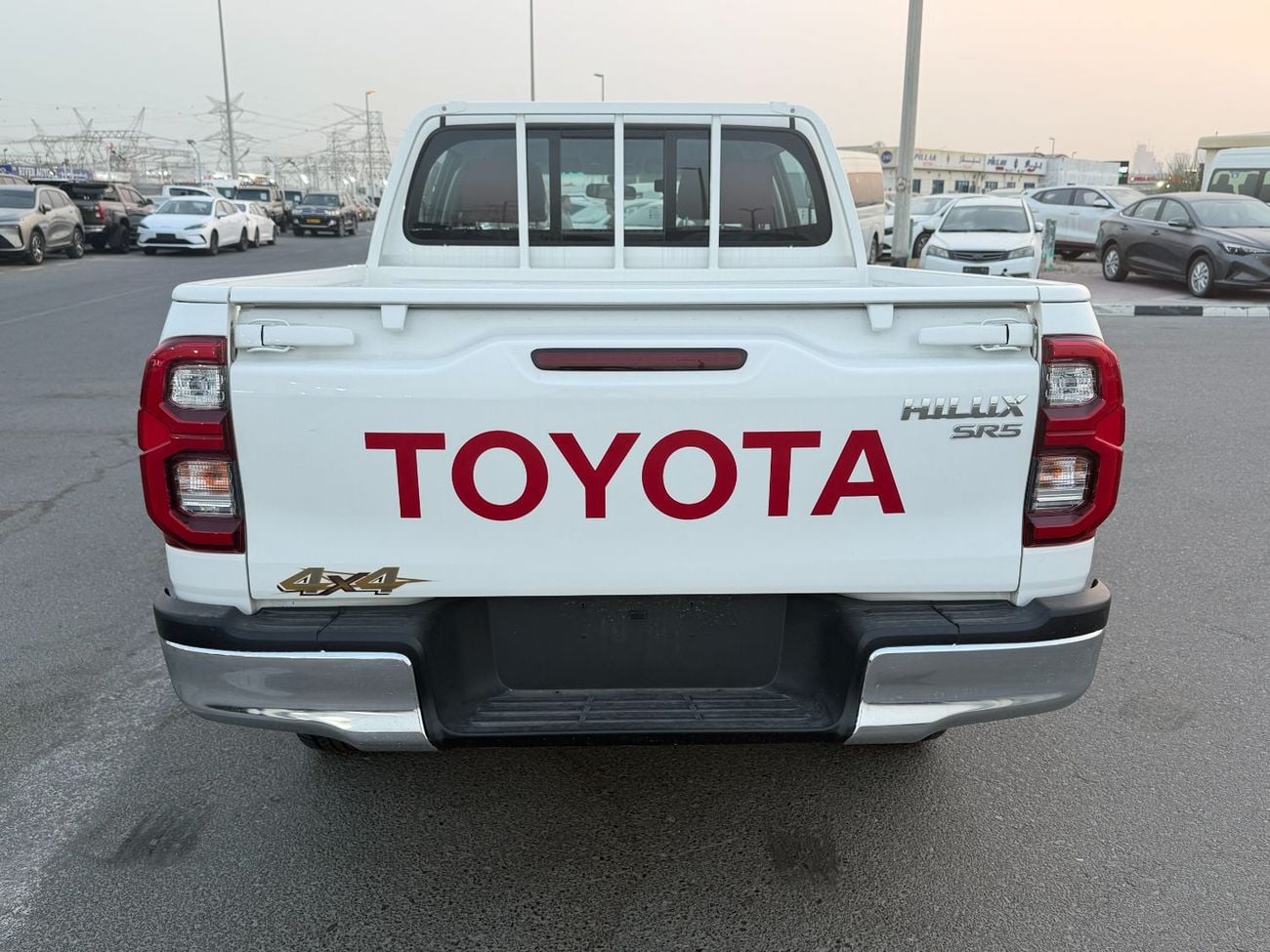 Toyota Hilux SR5 (NON GCC) M/T