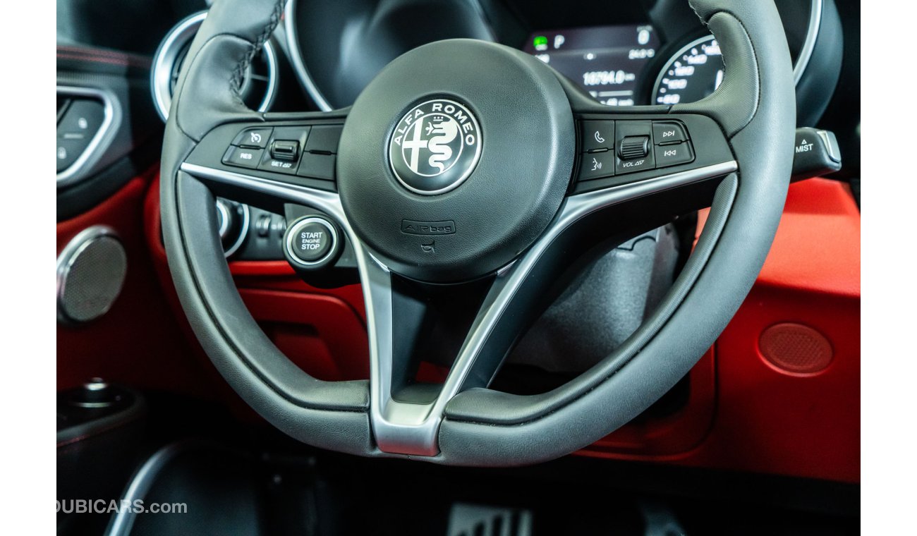 Alfa Romeo Giulia 2019 Alfa Romeo Giulia Veloce Q4 / 5yrs, 120k kms Warranty & Service
