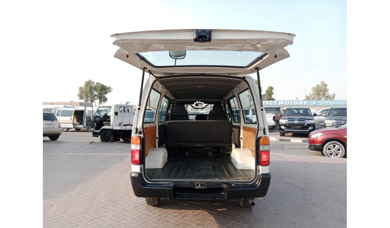 تويوتا هاياس TOYOTA HIACE VAN RIGHT HAND DRIVE (PM1654)