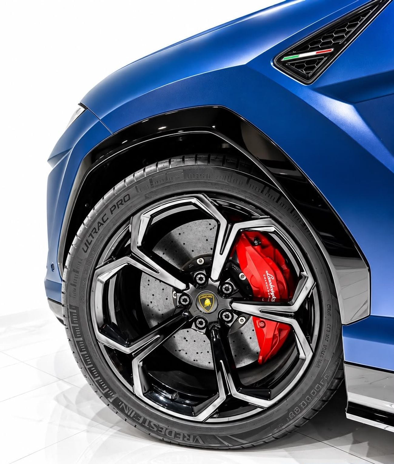 Lamborghini Urus STANDARD