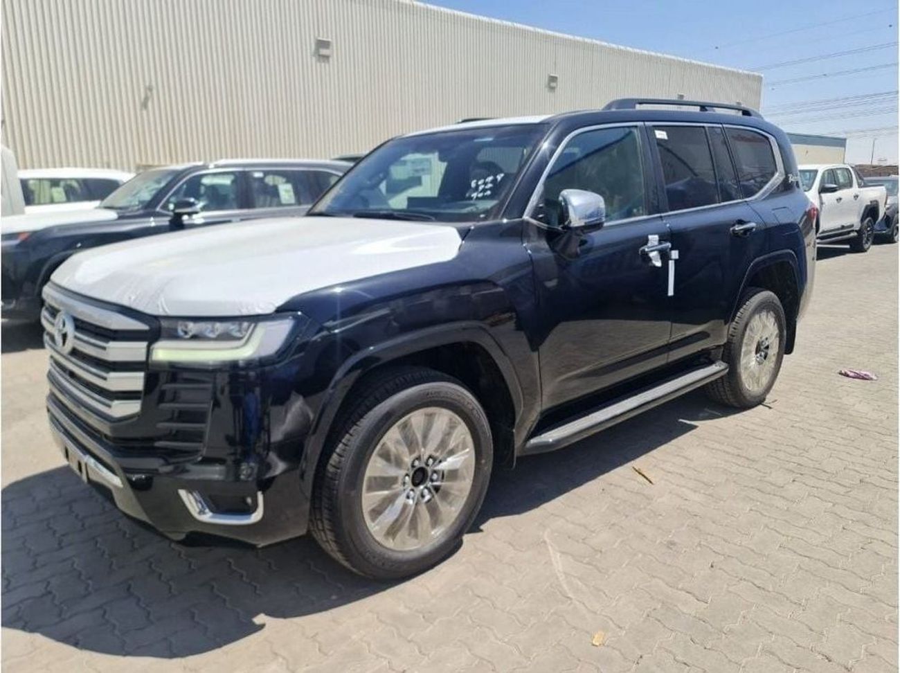 Toyota Land Cruiser LC 300 3.5L VXR PETROL A/T 7 SEATER