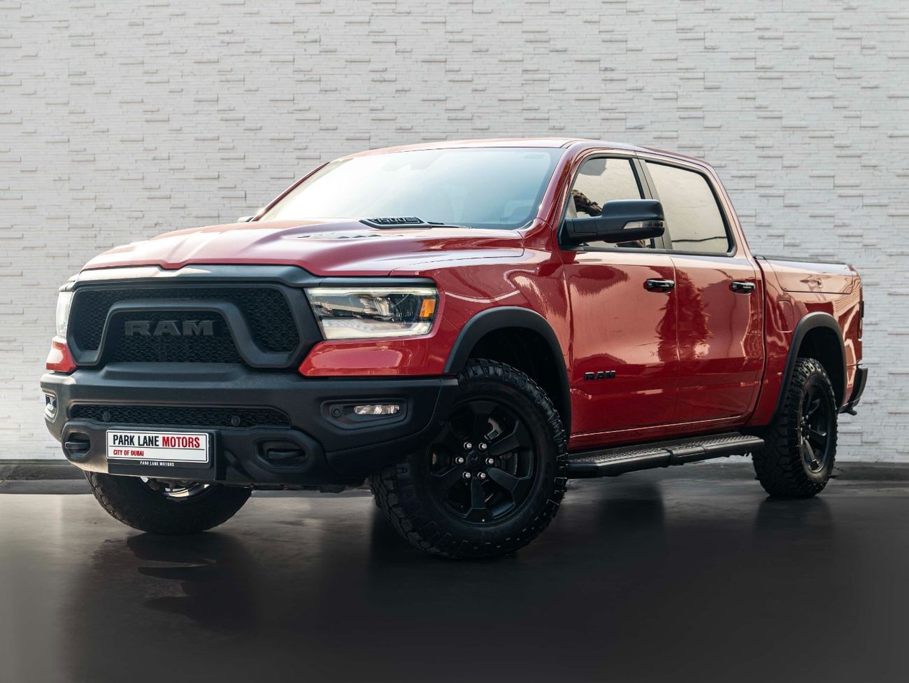 RAM 1500 AED 3,460 PM • RAM 1500 REBEL LUXURY 5.7L HEMI® V8 • ONLY 13,000 KMS • DODGE WARRANTY + SERVICE PLAN