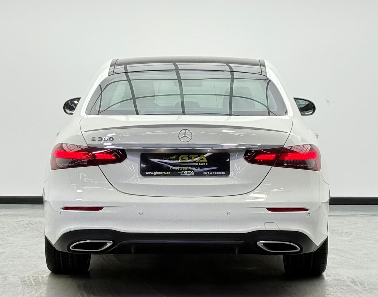 مرسيدس بنز E300 2023 Mercedes Benz E300 AMG, 2028 MB Warranty + Service Pack, Full MB Service History, GCC