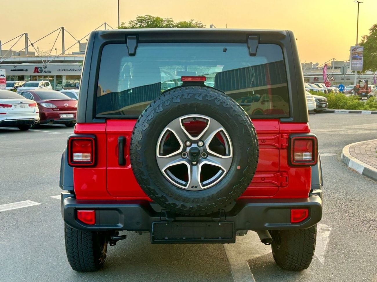 جيب رانجلر Unlimited Sport 3.6L A/T 2023 GCC WITH AGENCY WARRANTY IN MINT CONDITION