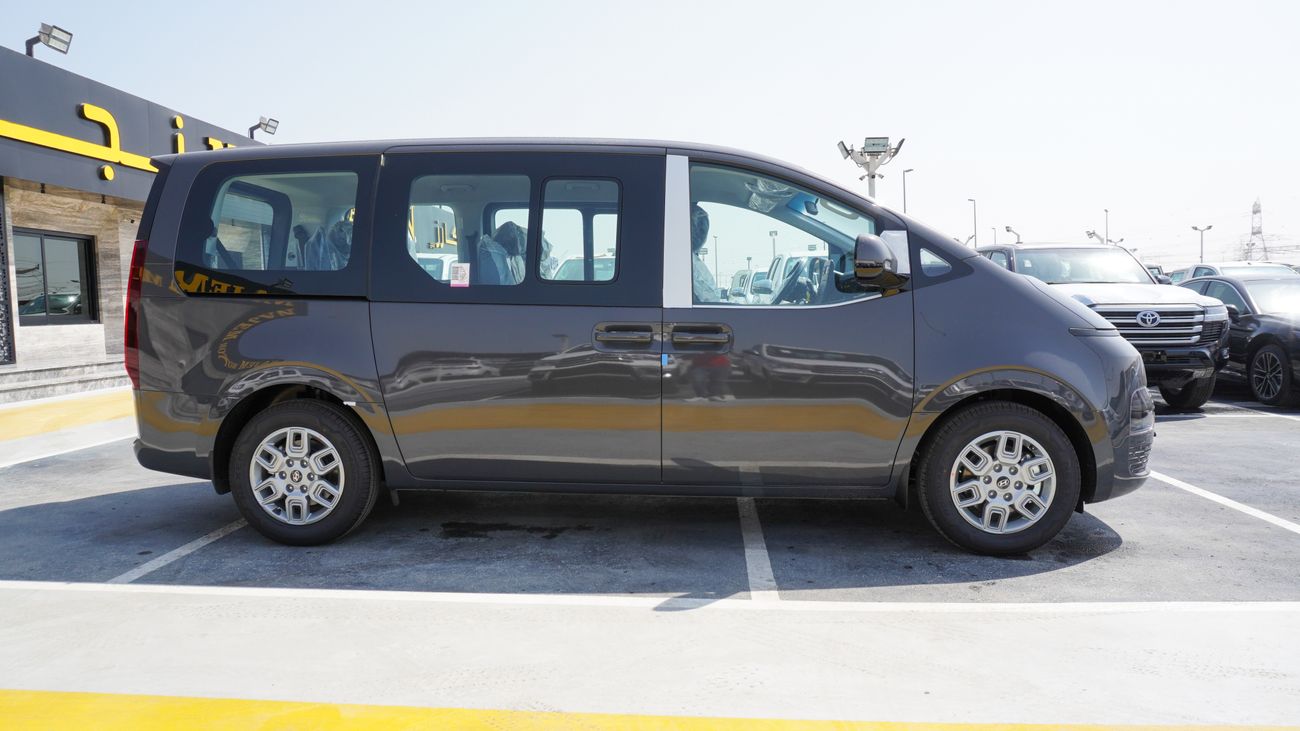 Hyundai Staria 3.5 L V6