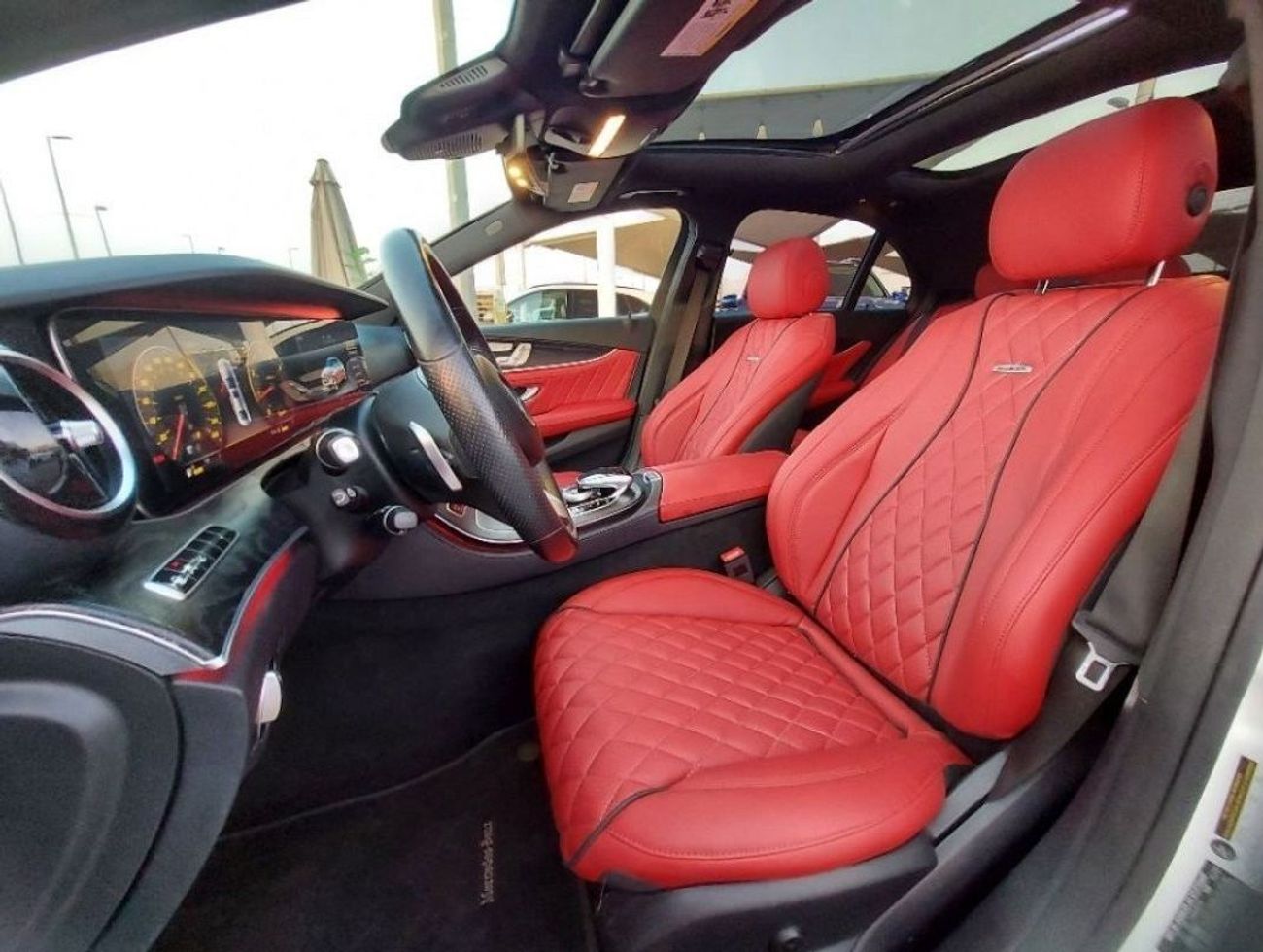 مرسيدس بنز E300 وارد كندي بنوراماكيت53 رادار نقطةعمياء تحديدمسار بصمة برفيوم تبديل ألوان شاشةكبيرة شنطةهدرولك