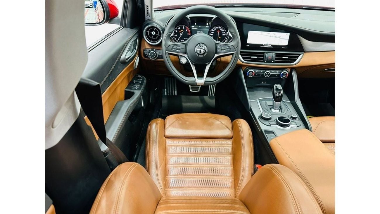 Alfa Romeo Giulia 2020 Alfa Romeo Giulia Veloce, DEC 2025 Agency Warranty + Service Contract, Full Agency Service Hist