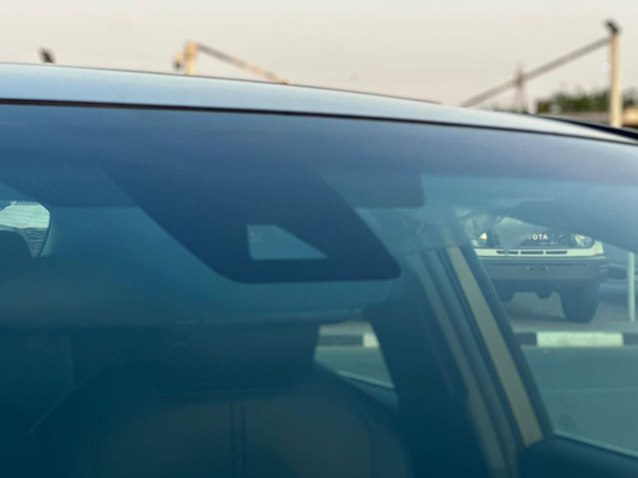 تويوتا افالون TOYOTA AVALON XLE 2.5L HYBRID 2024