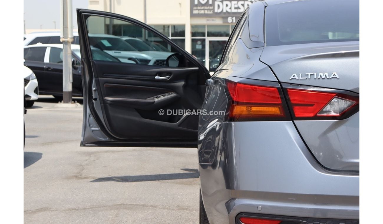 Nissan Altima Sport Nissan Altima SR / 2021 / USA / 2.4L