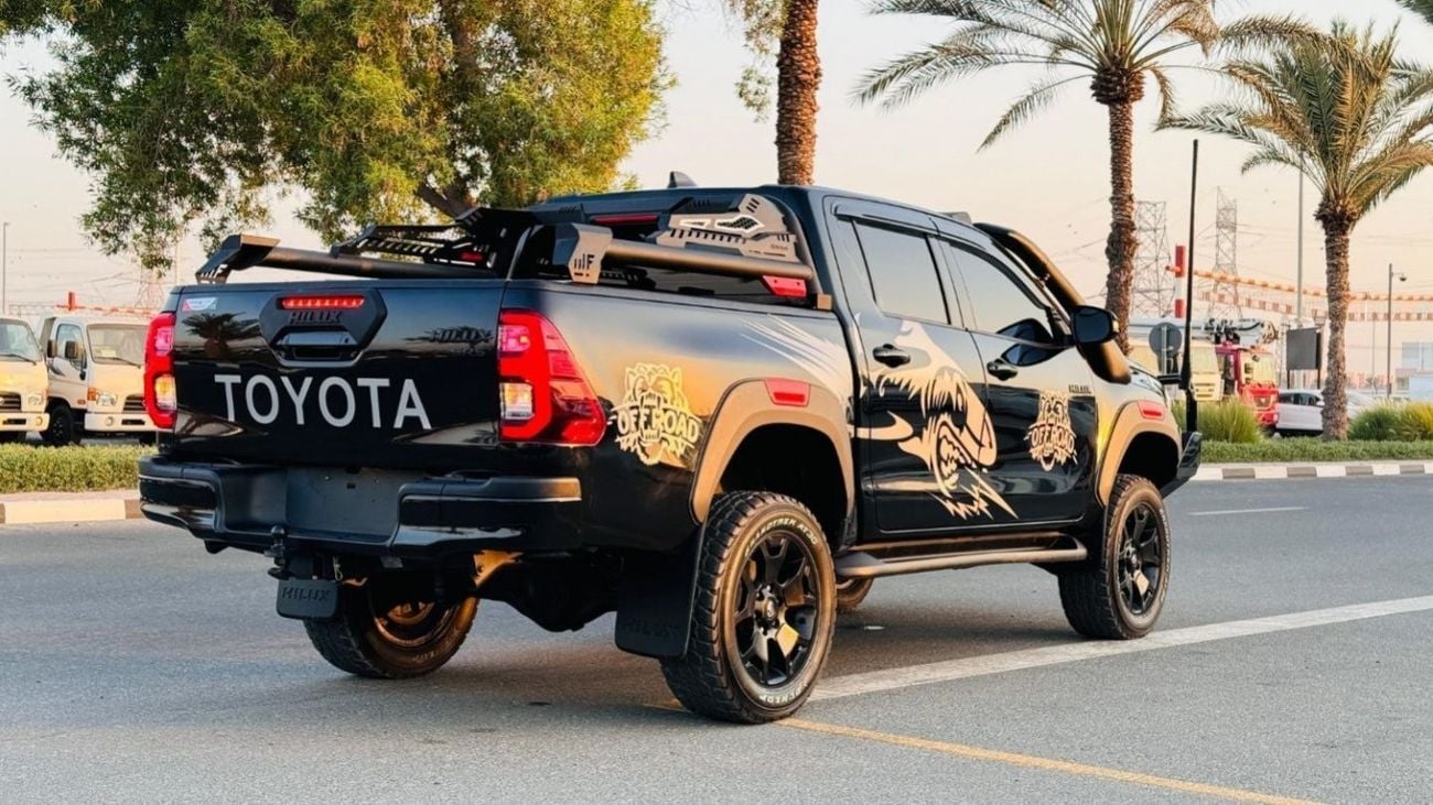 Toyota Hilux DOUBLE CABIN | PREMIUM BULL BAR WITH LED FOCUSED LIGHTS | 2.8L DIESEL | RHD | 2022