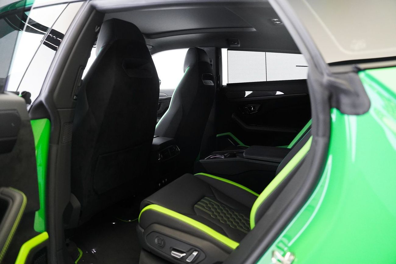 لامبورغيني اوروس 4.0T V8 Performante