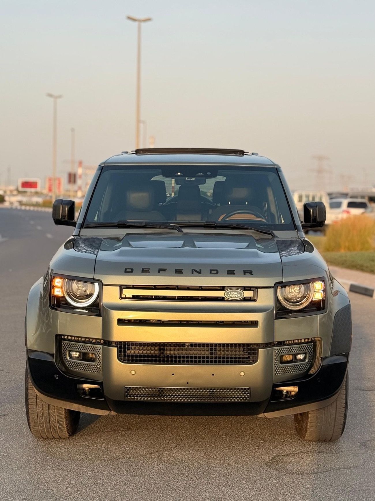 Land Rover Defender 130 SE P400 X Dynamic (7 Seater)