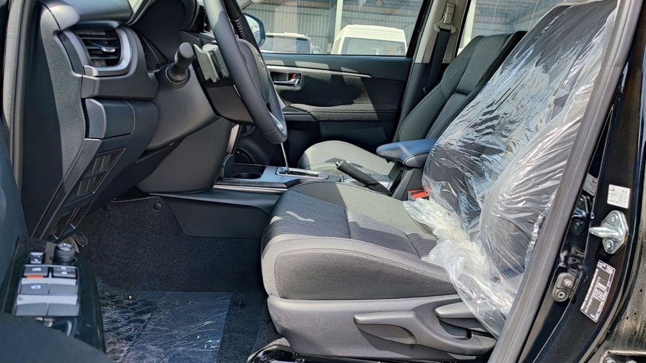 تويوتا فورتونر Toyota Fortuner / 2.7L V4 Petrol /  Climate Control / Only for Africa Special Price
