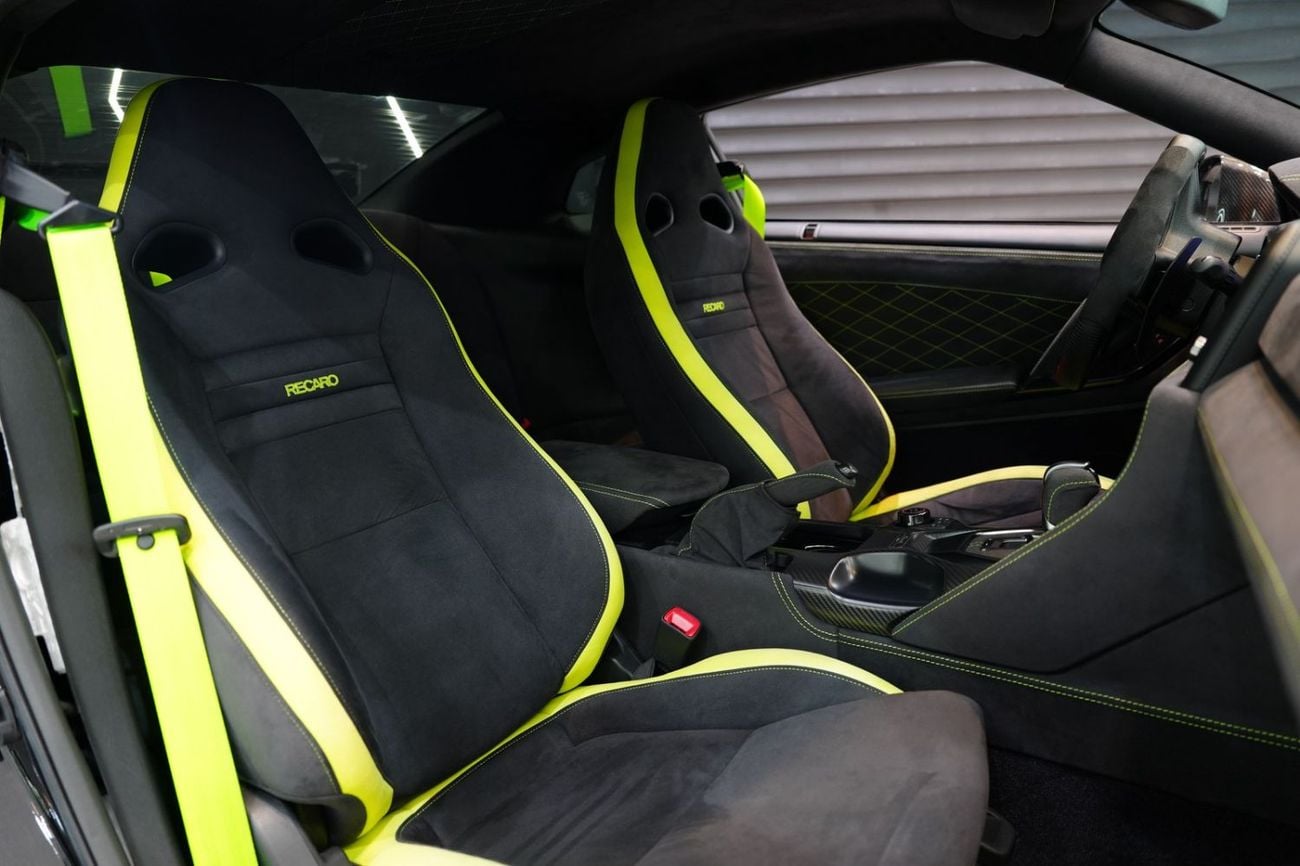 نيسان جي تي ار NISMO 2021 Nissan GT-R Track Edition, Full Carbon Kit, Turquoise Accent, Recaro Sport Seats, Bose Audio!!