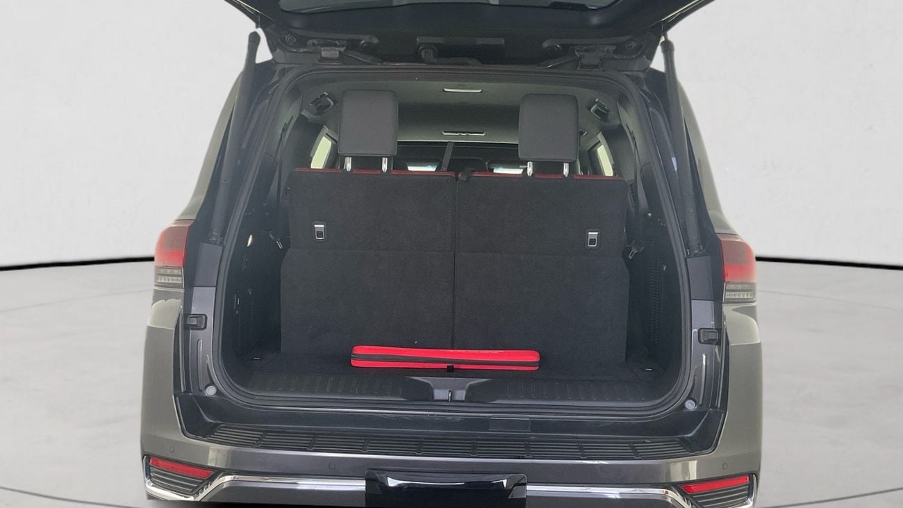 تويوتا لاند كروزر VXR | شامل الضمان | 0 ﺪﻔﻋﺓ ﺃﻮﻟﻯ