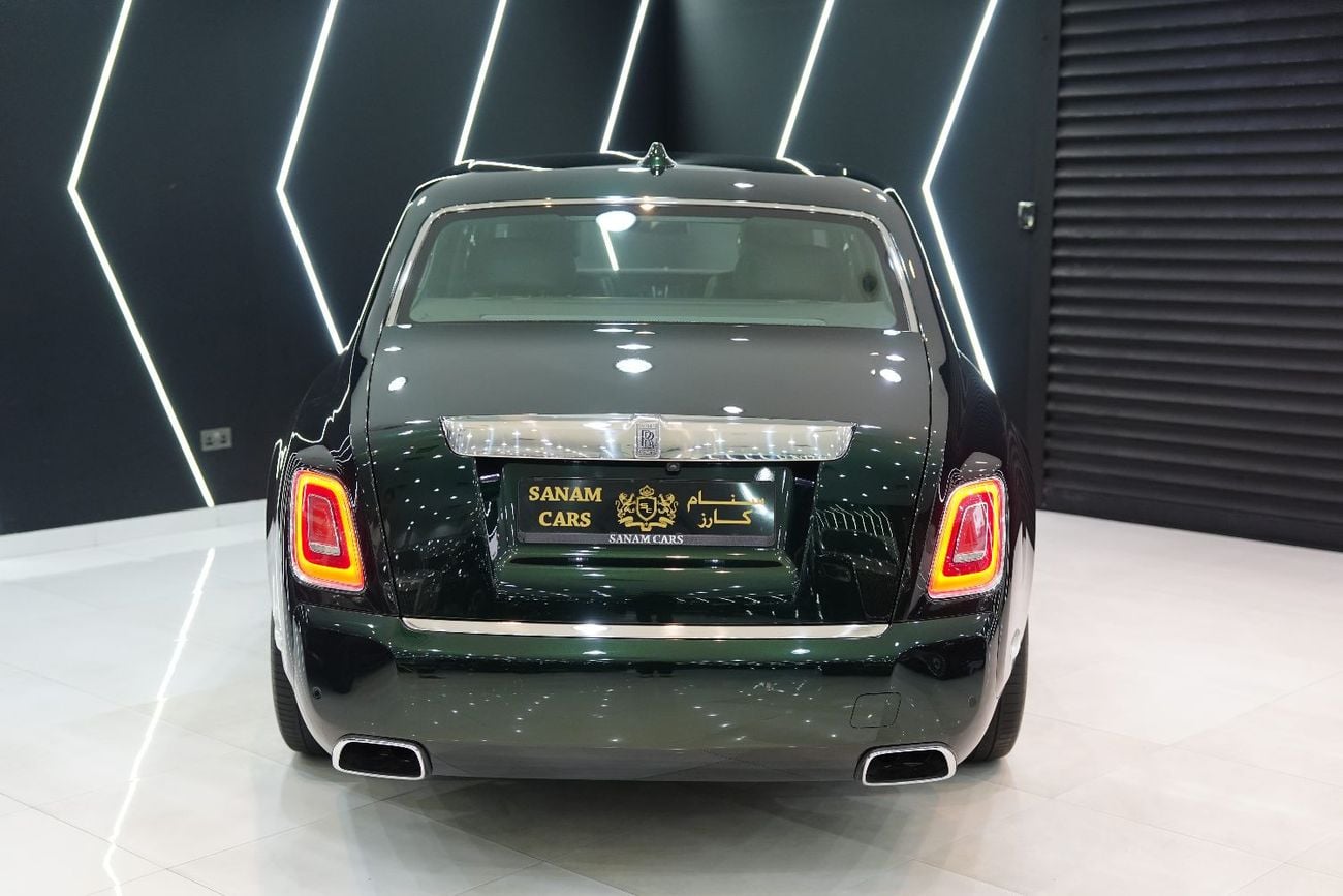 رولز رويس فانتوم Std 6.8L Rear-Seat Entertainment, Starlight Headliner, Dealer Extended Warranty!!