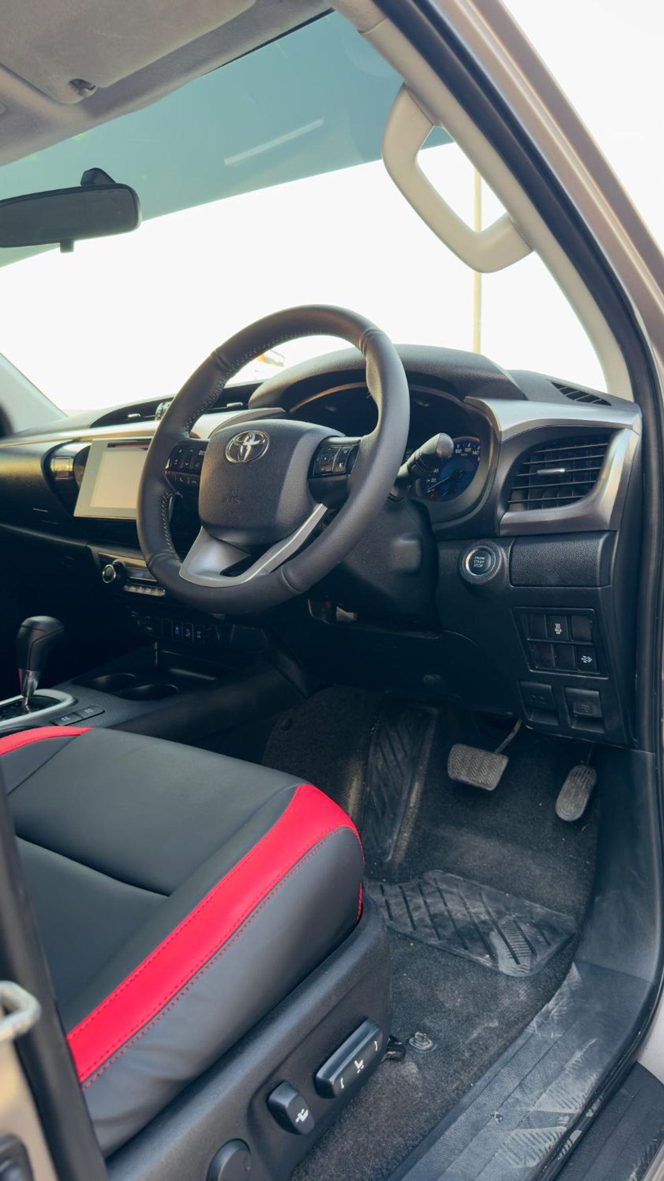 Toyota Hilux MODIFIED TO ROCCO 2024 | PUSH START | 2.8L DIESEL ENGINE | AUTOMATIC TRANSMISSION | RHD