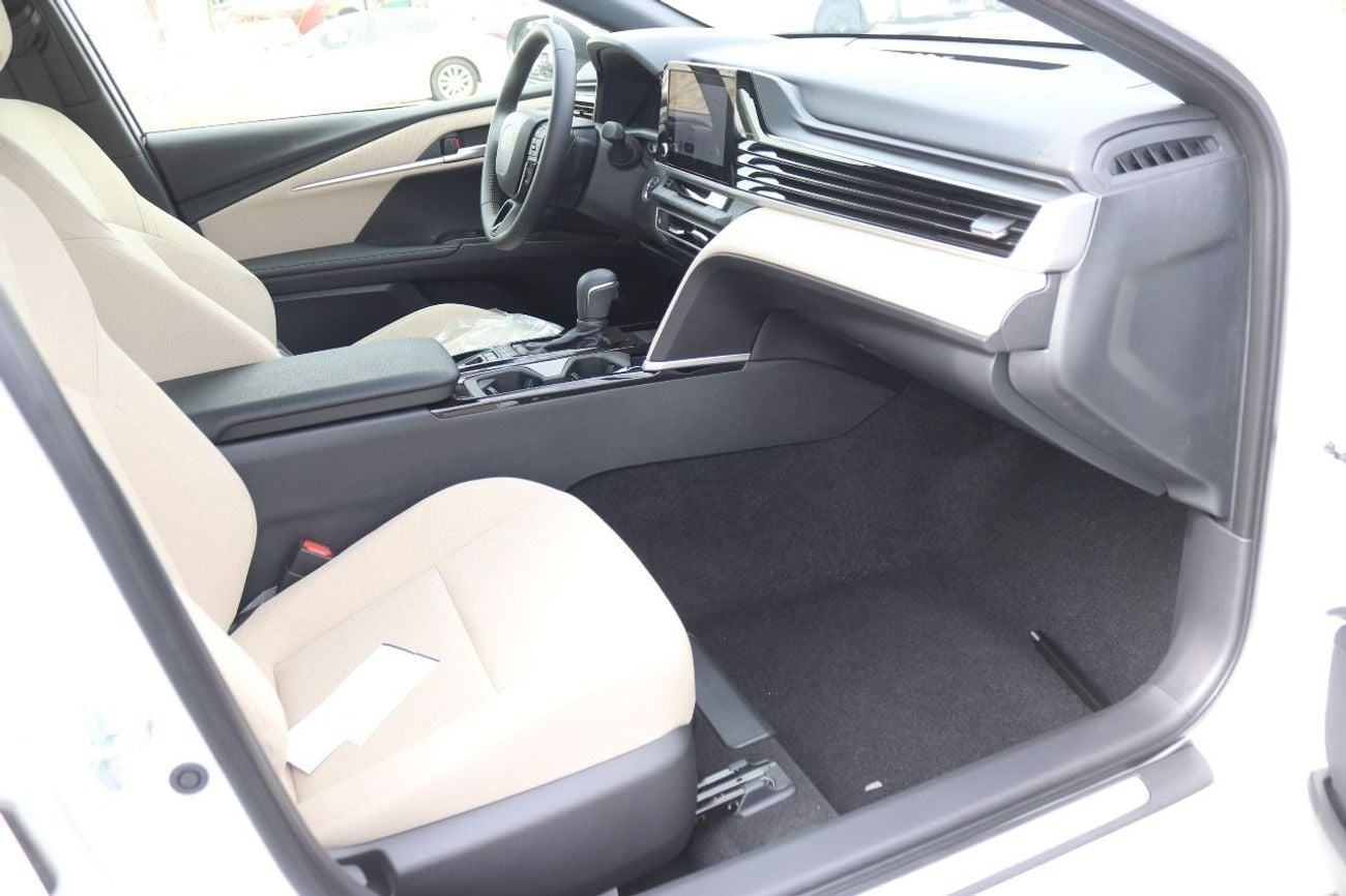 Toyota Camry 2.5LE, KEYLESS ENTRY,PUSH START, PANORAMIC ROOF, ALLOY WHEELS, MODEL 2026