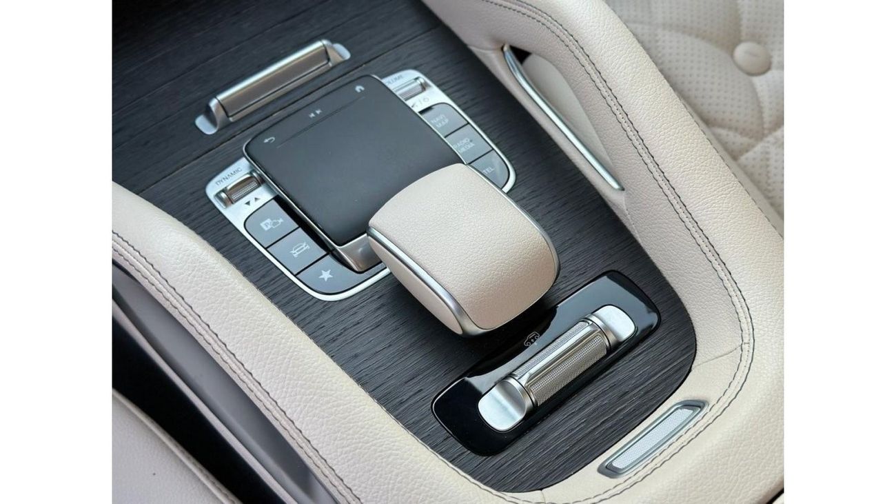 Mercedes-Benz GLS 450 Premium MERCEDES BENZ GLS 450 MODEL 2020 KM 49000 NO ACCIDENT NO PAINT ISSUE WITH KIT MAYBACH GLS600