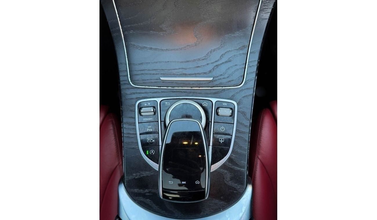 مرسيدس بنز C 200 Mercedes C200 2019 2.0 L GCC, original paint accident-free in excellent condition, 1794 P.M